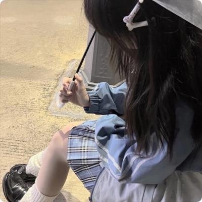 别担心,他不会走远的